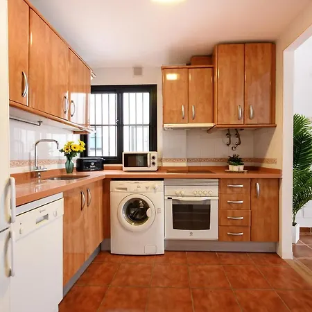 Sauna, 3 Bedroom By 10tosea *